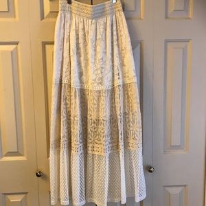 Women’s Cream Colored Long Lace Skirt Size Small